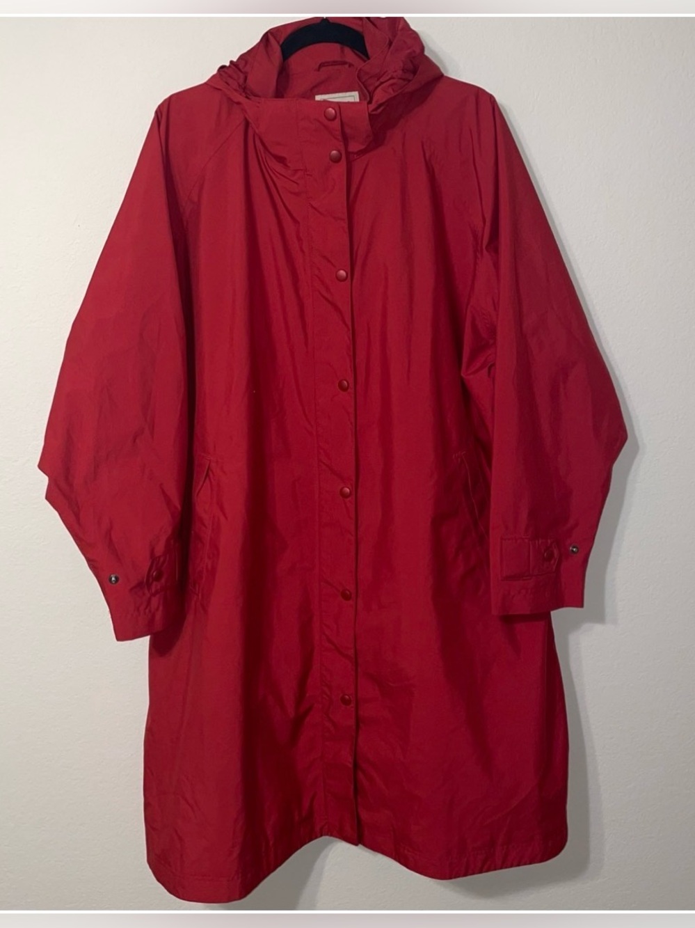 L.L.Bean Women’s 3X Red Long Hooded Raincoat Mesh Lined Plus Size